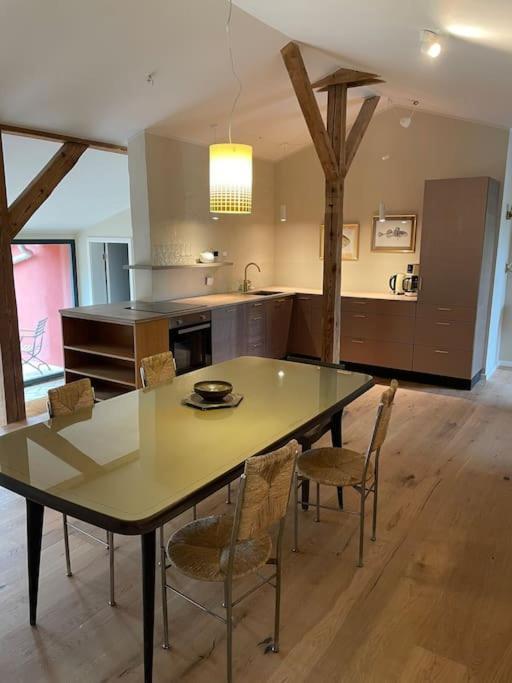 Grosse Wohnung Mit Loggia تيمبلين المظهر الخارجي الصورة
