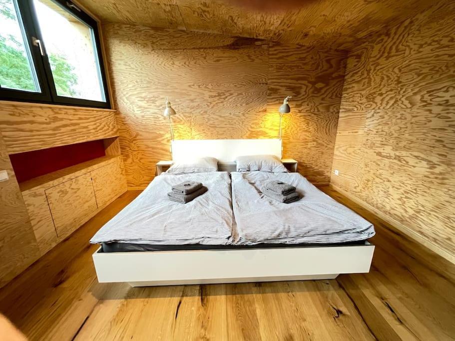 Grosse Wohnung Mit Loggia تيمبلين المظهر الخارجي الصورة