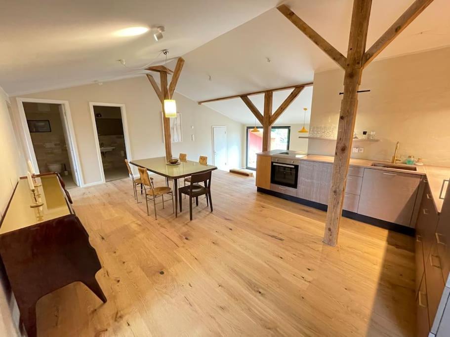 Grosse Wohnung Mit Loggia تيمبلين المظهر الخارجي الصورة